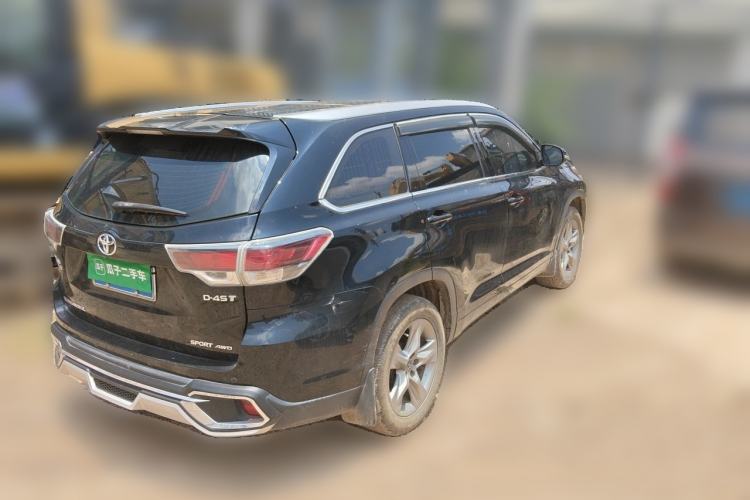 Used Toyota Highlander 2017 2.0T Four-Wheel Drive Luxury Edition 7 Seats Rear Right 45 Deg