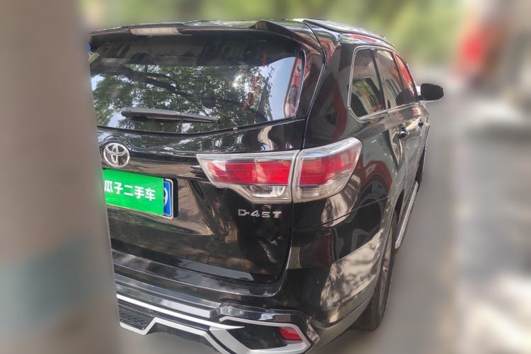Used Toyota Highlander 2017 2.0T Two-Wheel Drive Elite Version 7 Seats Rear Right 45 Deg