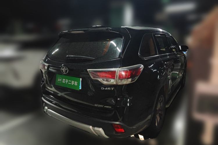 Used Toyota Highlander 2017 2.0T Four-Wheel Drive Luxury Edition 7 Seats Rear Right 45 Deg