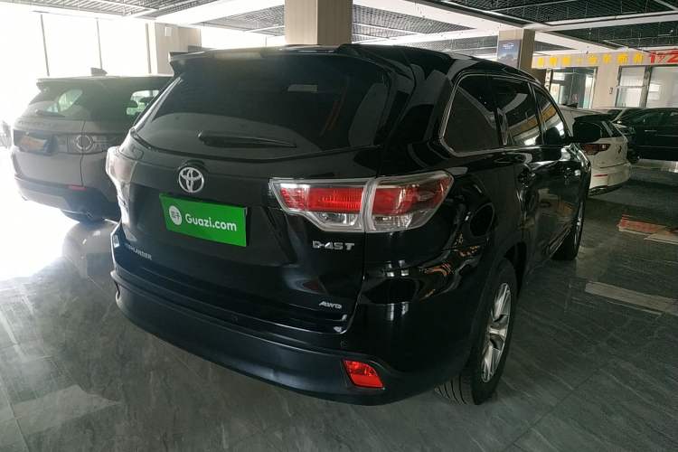 Used Toyota Highlander 2017 2.0T Four-Wheel Drive Elite Edition 7-Seater Rear Right 45 Deg