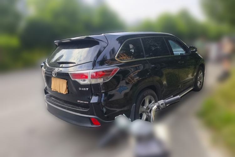 Used Toyota Highlander 2017 2.0T Four-Wheel Drive Luxury Edition 7 Seats Rear Right 45 Deg