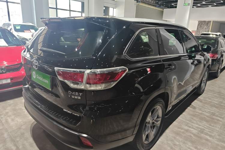 Used Toyota Highlander 2017 2.0T Four-Wheel Drive Luxury Edition 7 Seats Rear Right 45 Deg