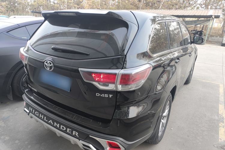 Used Toyota Highlander 2017 2.0T Two-Wheel Drive Elite Edition 5 Seats Rear Right 45 Deg