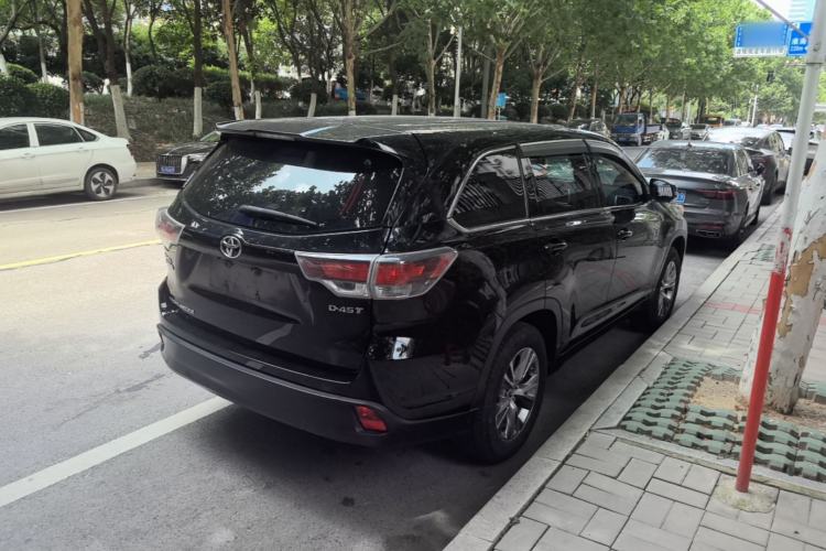Used Toyota Highlander 2017 2.0T Two-Wheel Drive Elite Version 7 Seats Rear Right 45 Deg