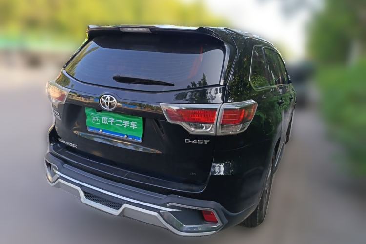 Used Toyota Highlander 2017 2.0T Two-Wheel Drive Elite Version 7 Seats Rear Right 45 Deg
