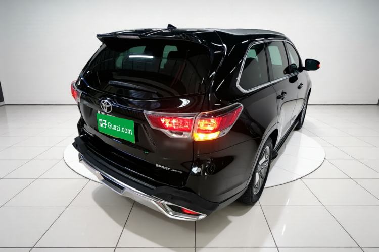 Used Toyota Highlander 2017 2.0T Four-Wheel Drive Luxury Edition 7 Seats Rear Right 45 Deg