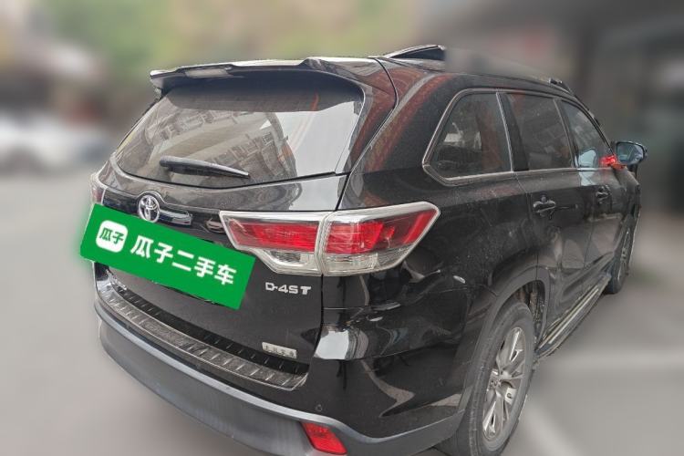 Used Toyota Highlander 2017 2.0T Two-Wheel Drive Elite Edition 5 Seats Rear Right 45 Deg