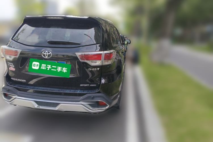 Used Toyota Highlander 2017 2.0T Four-Wheel Drive Luxury Edition 7 Seats Rear Right 45 Deg