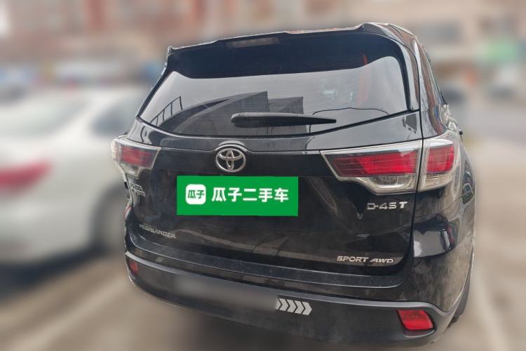 Used Toyota Highlander 2017 2.0T Four-Wheel Drive Luxury Edition 7 Seats Rear