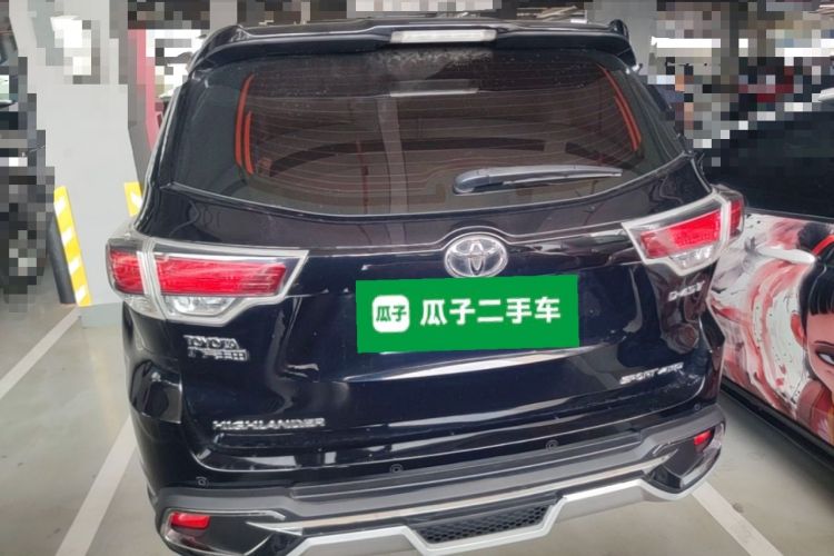Used Toyota Highlander 2017 2.0T Four-Wheel Drive Luxury Edition 7 Seats Rear