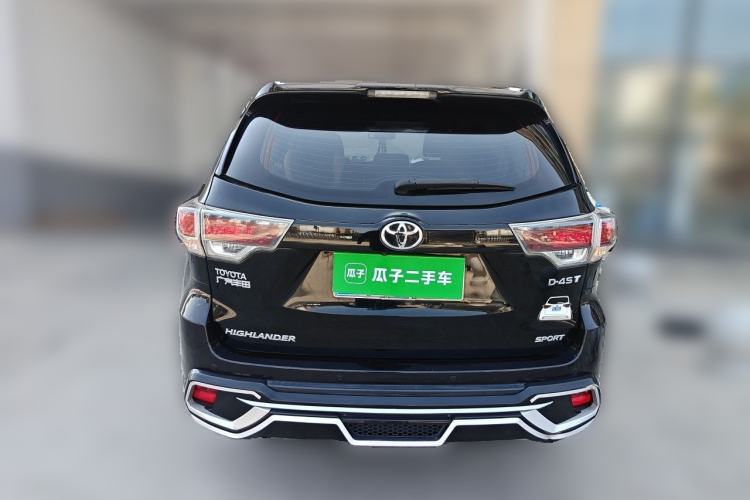Used Toyota Highlander 2017 2.0T Two-Wheel Drive Luxury Edition 7 Seats Rear