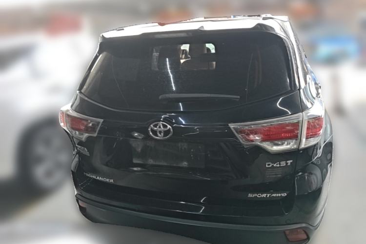 Used Toyota Highlander 2017 2.0T Four-Wheel Drive Luxury Edition 7 Seats Rear