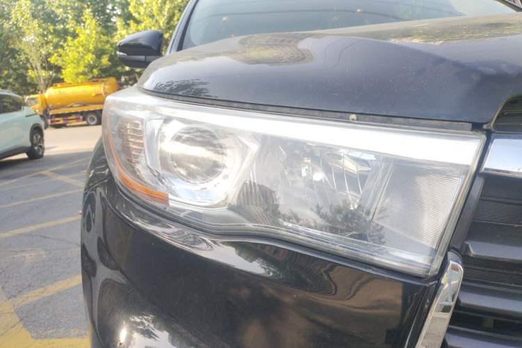 Used Toyota Highlander 2017 2.0T Four-Wheel Drive Luxury Edition 7 Seats Right Front Headlight