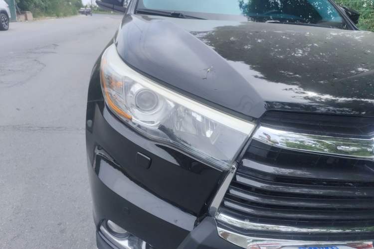 Used Toyota Highlander 2017 2.0T Four-Wheel Drive Ultimate Edition 7 Seats Right Front Headlight
