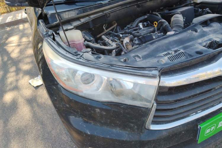 Used Toyota Highlander 2017 2.0T Four-Wheel Drive Elite Edition 7-Seater Right Front Headlight