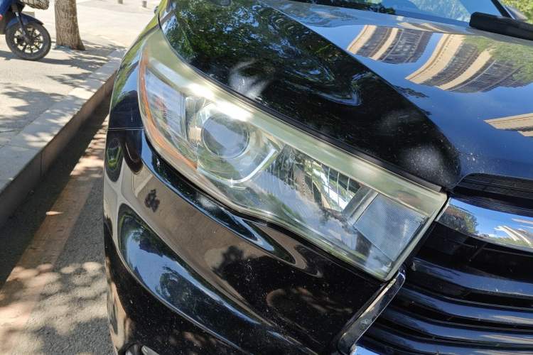 Used Toyota Highlander 2017 2.0T Four-Wheel Drive Elite Edition 7-Seater Right Front Headlight