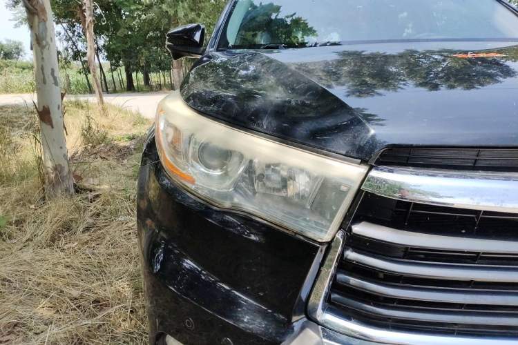 Used Toyota Highlander 2017 2.0T Two-Wheel Drive Luxury Edition 7 Seats Right Front Headlight
