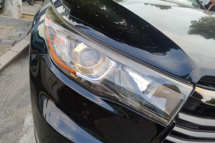 Used Toyota Highlander 2017 2.0T Four-Wheel Drive Black Edition Limited Model Right Front Headlight