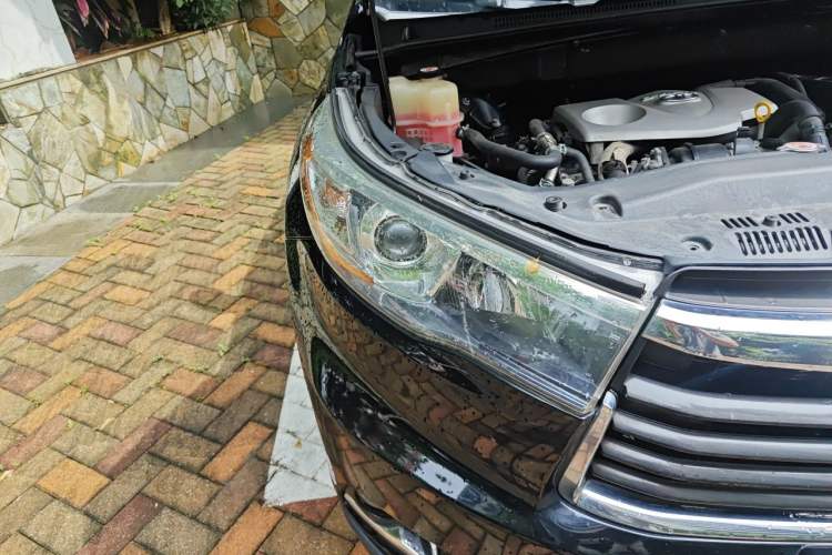 Used Toyota Highlander 2017 2.0T Four-Wheel Drive Elite Edition 7-Seater Right Front Headlight