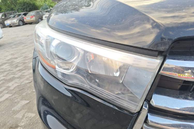 Used Toyota Highlander 2017 2.0T Four-Wheel Drive Luxury Edition 7 Seats Right Front Headlight