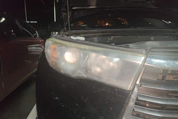 Used Toyota Highlander 2017 2.0T Four-Wheel Drive Luxury Edition 7 Seats Right Front Headlight