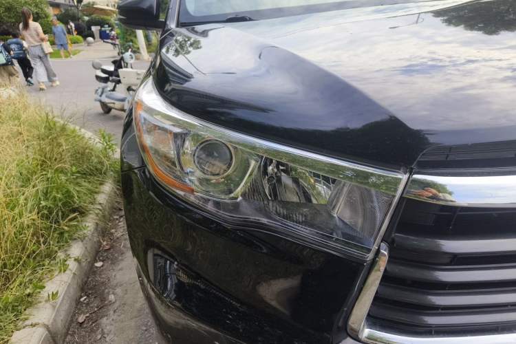 Used Toyota Highlander 2017 2.0T Four-Wheel Drive Luxury Edition 7 Seats Right Front Headlight
