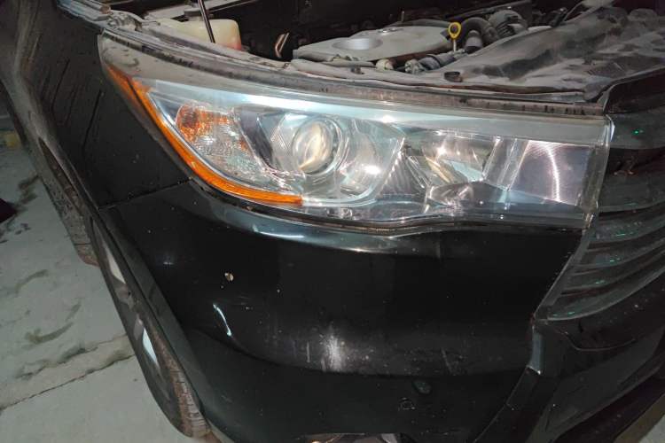 Used Toyota Highlander 2017 2.0T Four-Wheel Drive Luxury Edition 7 Seats Right Front Headlight