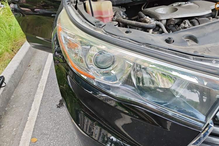 Used Toyota Highlander 2017 2.0T Two-Wheel Drive Elite Version 7 Seats Right Front Headlight