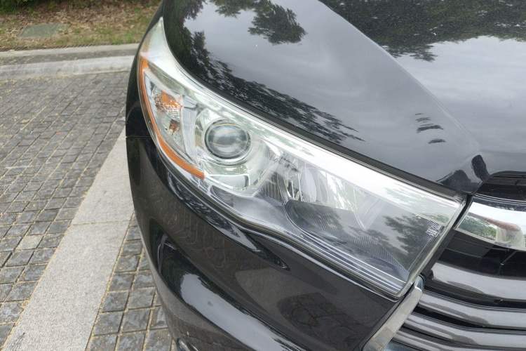 Used Toyota Highlander 2017 2.0T Four-Wheel Drive Luxury Edition 7 Seats Right Front Headlight
