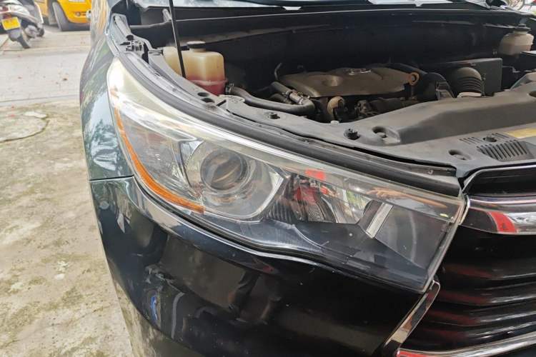 Used Toyota Highlander 2017 2.0T Four-Wheel Drive Elite Edition 7-Seater Right Front Headlight