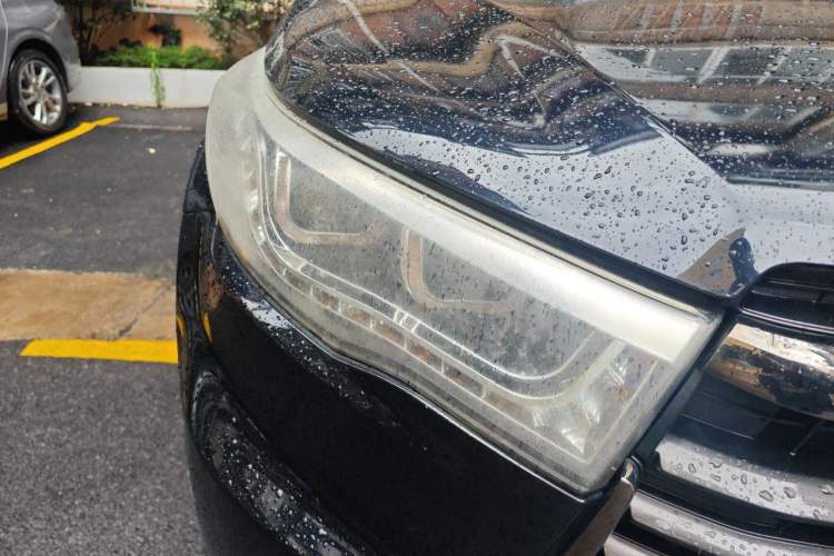 Used Toyota Highlander 2017 2.0T Four-Wheel Drive Black Edition Limited Model Right Front Headlight