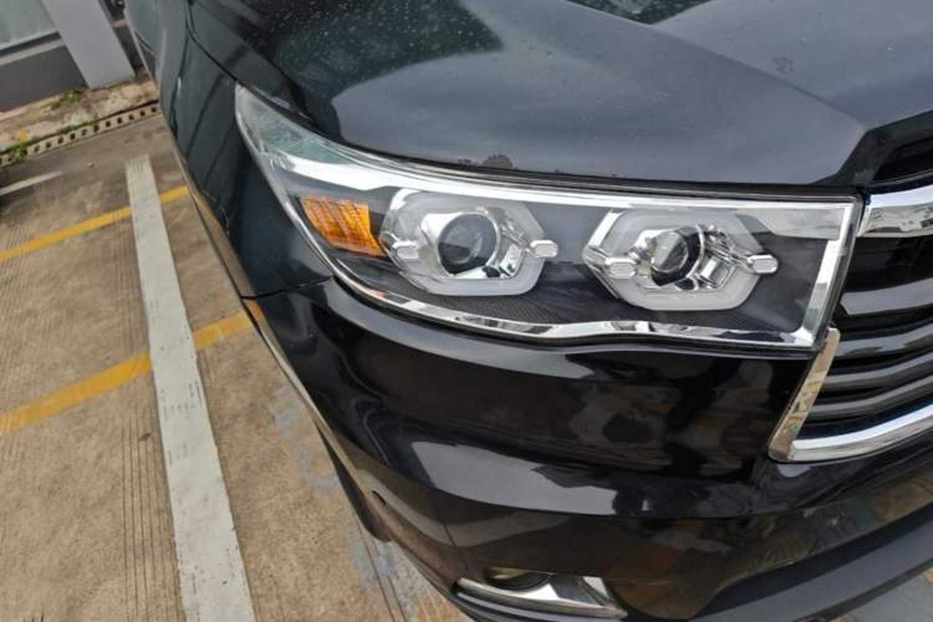 Used Toyota Highlander 2017 2.0T Two-Wheel Drive Elite Edition 5 Seats Right Front Headlight