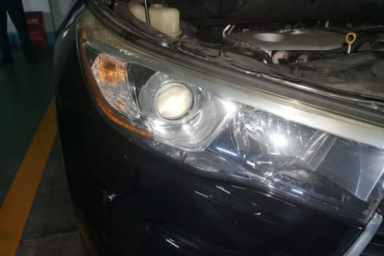 Used Toyota Highlander 2017 2.0T Four-Wheel Drive Elite Edition 7-Seater Right Front Headlight