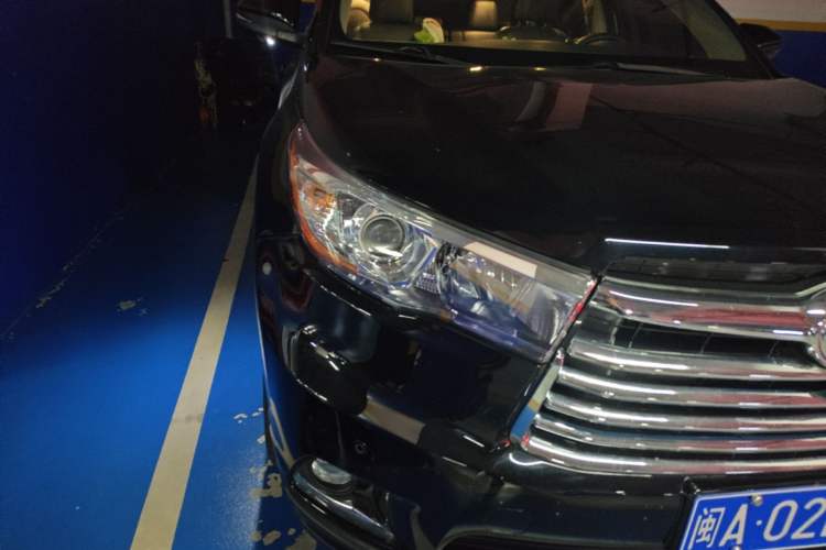 Used Toyota Highlander 2017 2.0T Four-Wheel Drive Luxury Edition 7 Seats Right Front Headlight