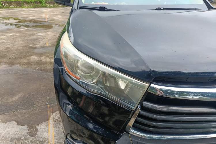Used Toyota Highlander 2017 2.0T Two-Wheel Drive Luxury Edition 7 Seats Right Front Headlight