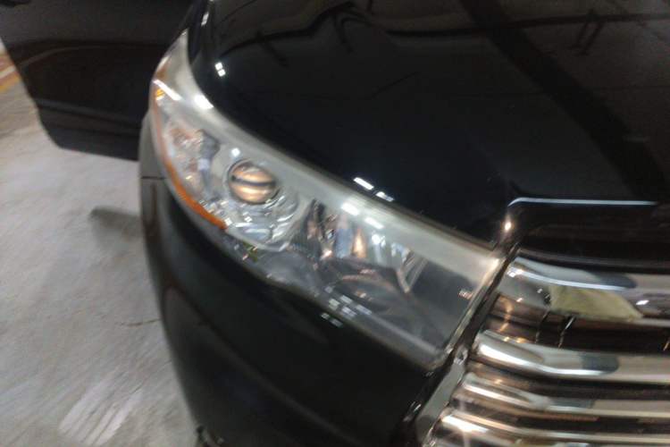 Used Toyota Highlander 2017 2.0T Two-Wheel Drive Elite Edition 5 Seats Right Front Headlight