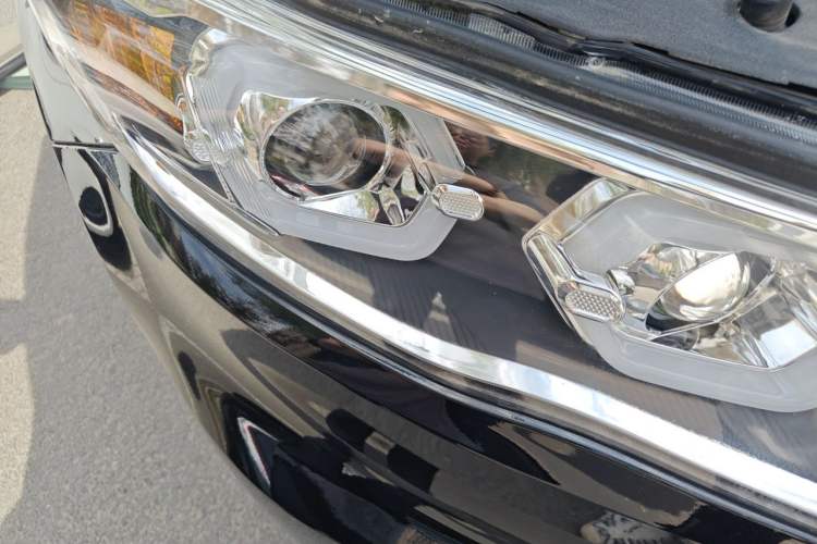 Used Toyota Highlander 2017 2.0T Four-Wheel Drive Black Edition Limited Model Right Front Headlight