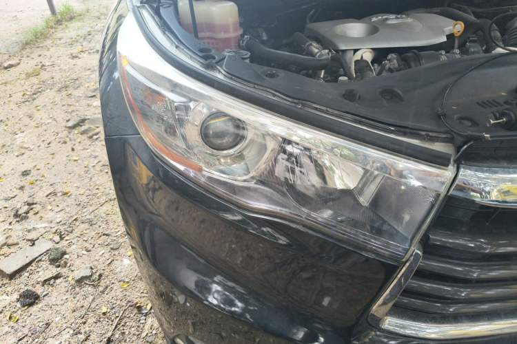 Used Toyota Highlander 2017 2.0T Four-Wheel Drive Elite Edition 7-Seater Right Front Headlight