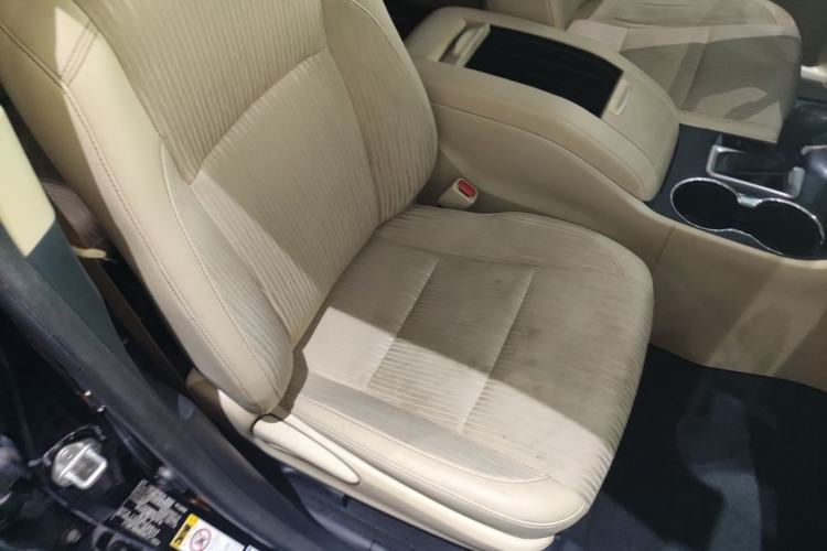 Used Toyota Highlander 2017 2.0T Four-Wheel Drive Elite Edition 7-Seater Right Front Seat