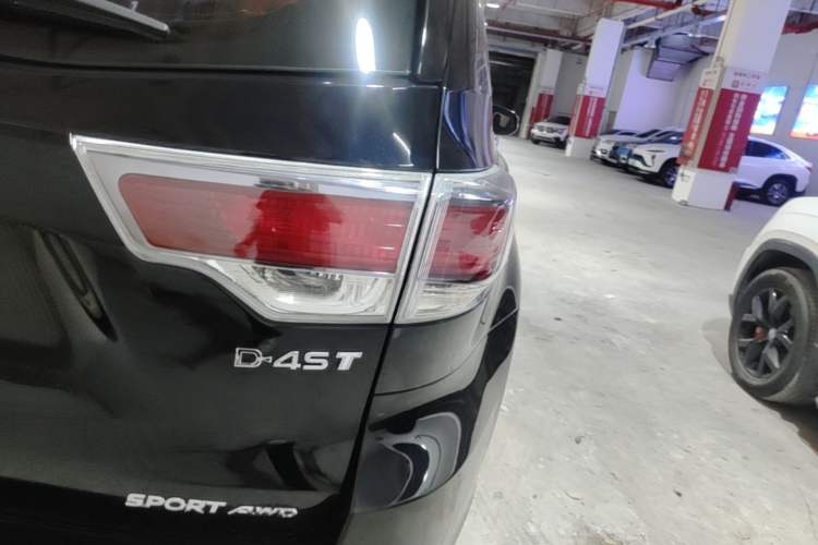 Used Toyota Highlander 2017 2.0T Four-Wheel Drive Luxury Edition 7 Seats Right Rear Taillight