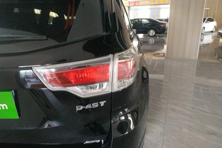 Used Toyota Highlander 2017 2.0T Four-Wheel Drive Elite Edition 7-Seater Right Rear Taillight