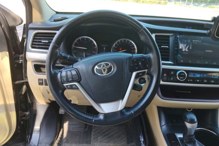Used Toyota Highlander 2017 2.0T Four-Wheel Drive Elite Edition 7-Seater Steering Wheel