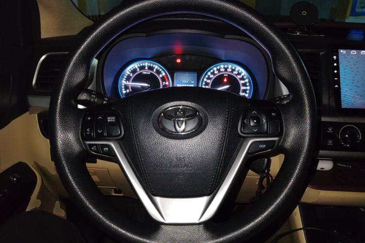 Used Toyota Highlander 2017 2.0T Four-Wheel Drive Elite Edition 7-Seater Steering Wheel