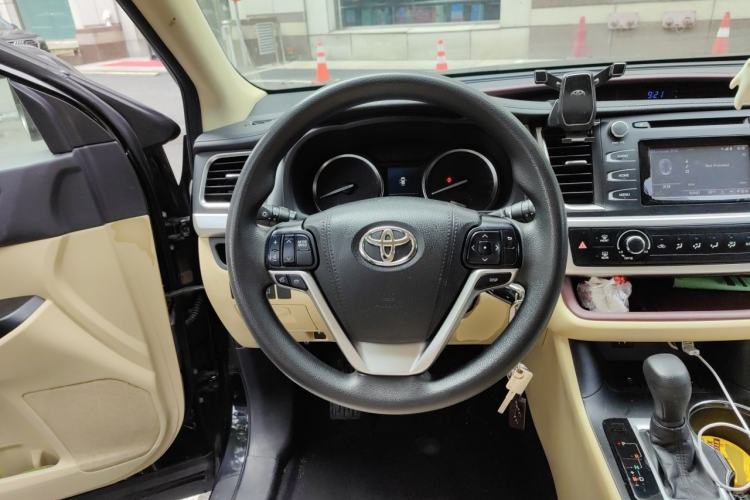 Used Toyota Highlander 2017 2.0T Four-Wheel Drive Elite Edition 7-Seater Steering Wheel