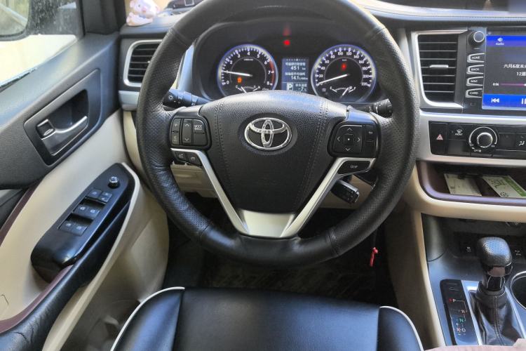 Used Toyota Highlander 2017 2.0T Four-Wheel Drive Elite Edition 7-Seater Steering Wheel