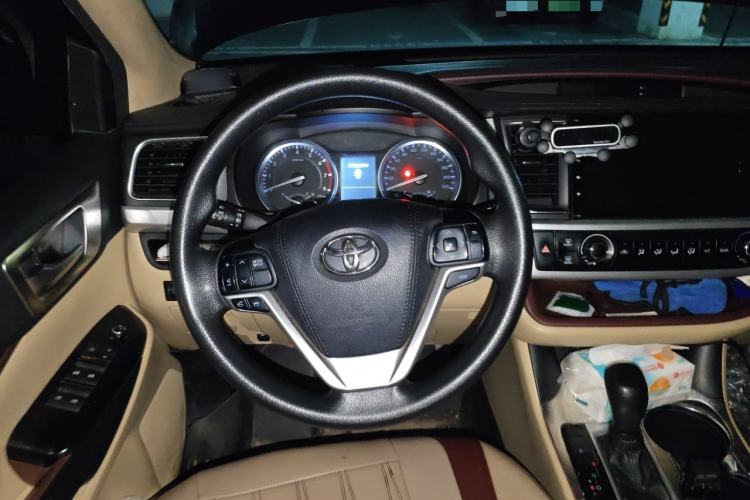 Used Toyota Highlander 2017 2.0T Four-Wheel Drive Elite Edition 7-Seater Steering Wheel