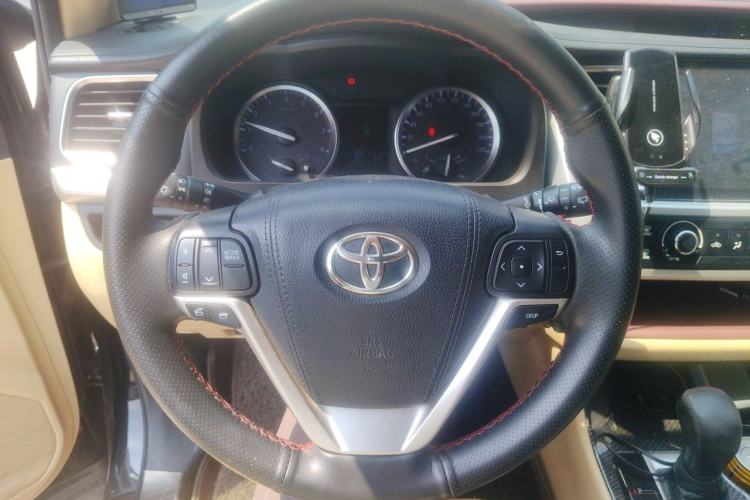 Used Toyota Highlander 2017 2.0T Four-Wheel Drive Elite Edition 7-Seater Steering Wheel