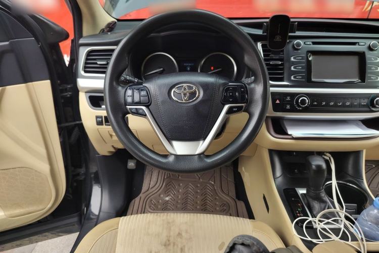 Used Toyota Highlander 2017 2.0T Two-Wheel Drive Elite Edition 5 Seats Steering Wheel