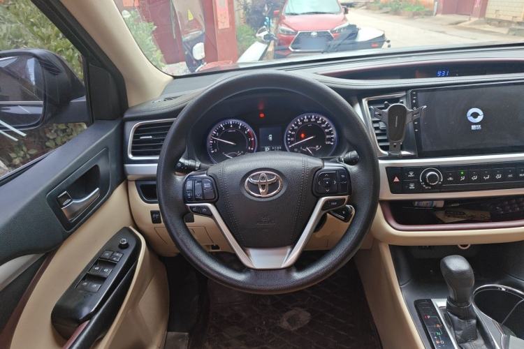 Used Toyota Highlander 2017 2.0T Four-Wheel Drive Elite Edition 7-Seater Steering Wheel