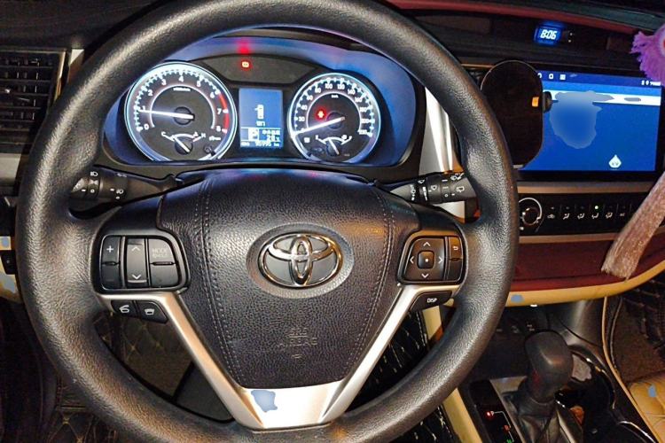 Used Toyota Highlander 2017 2.0T Four-Wheel Drive Elite Edition 7-Seater Steering Wheel